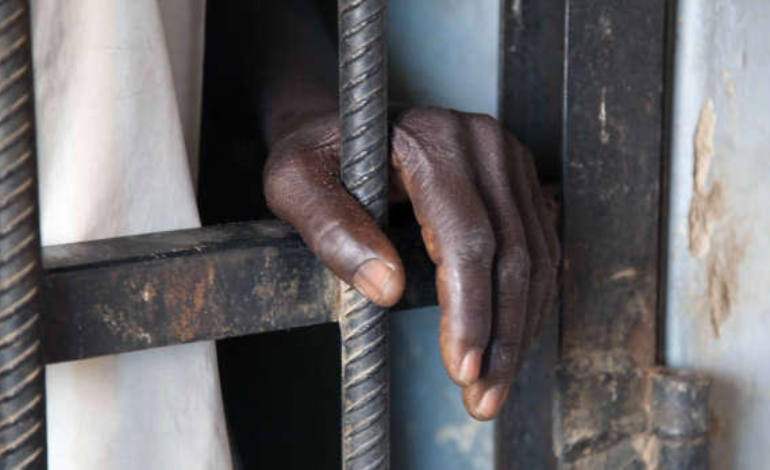 Visites aux d&eacute;tenus